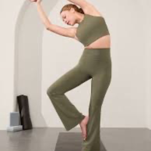 Athleta Pants - ATHLETA FLARE LEGGINGS SIZE SMALL/TALL